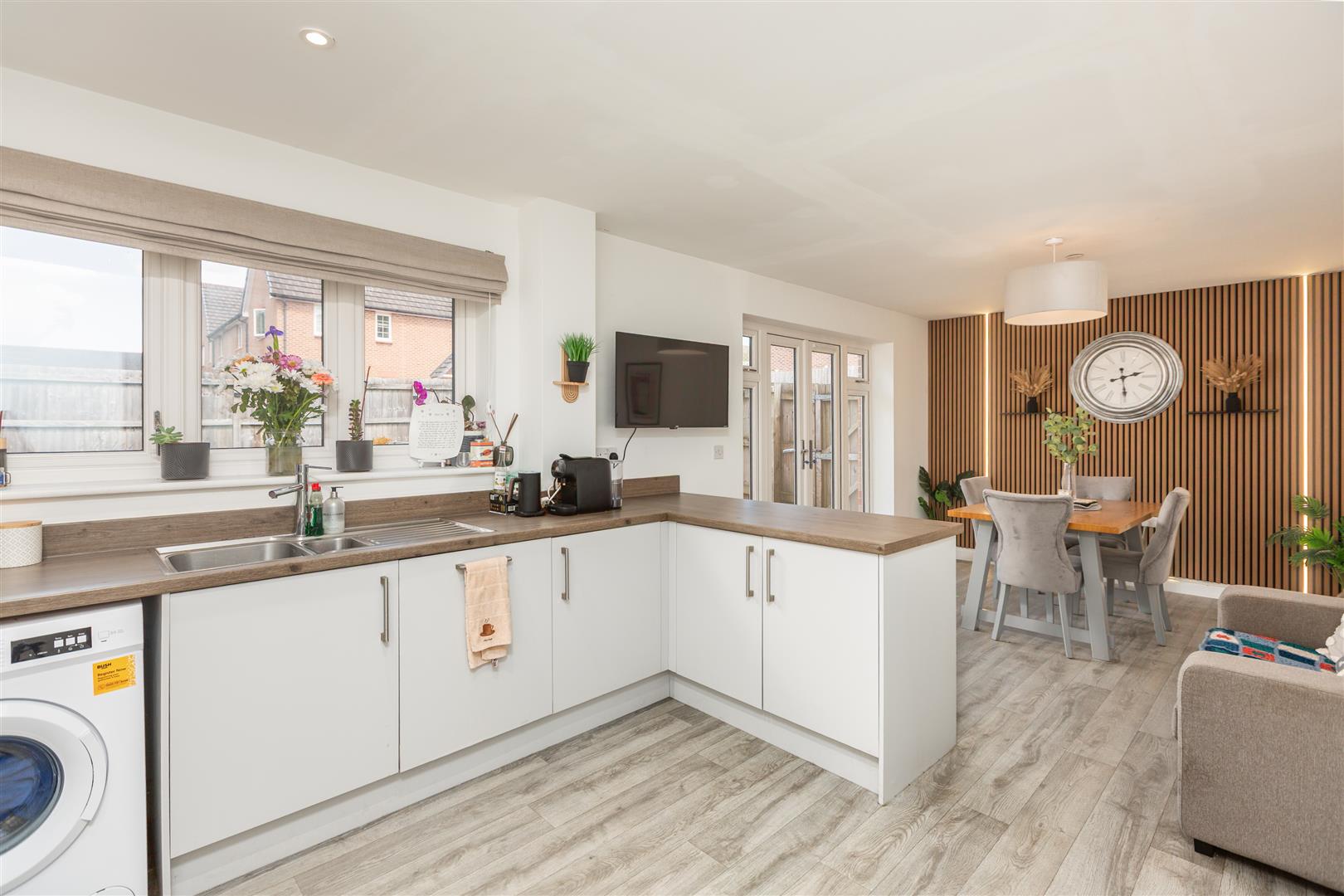 Clos Gelli Wen, Pontardawe, Swansea, SA8 3DF